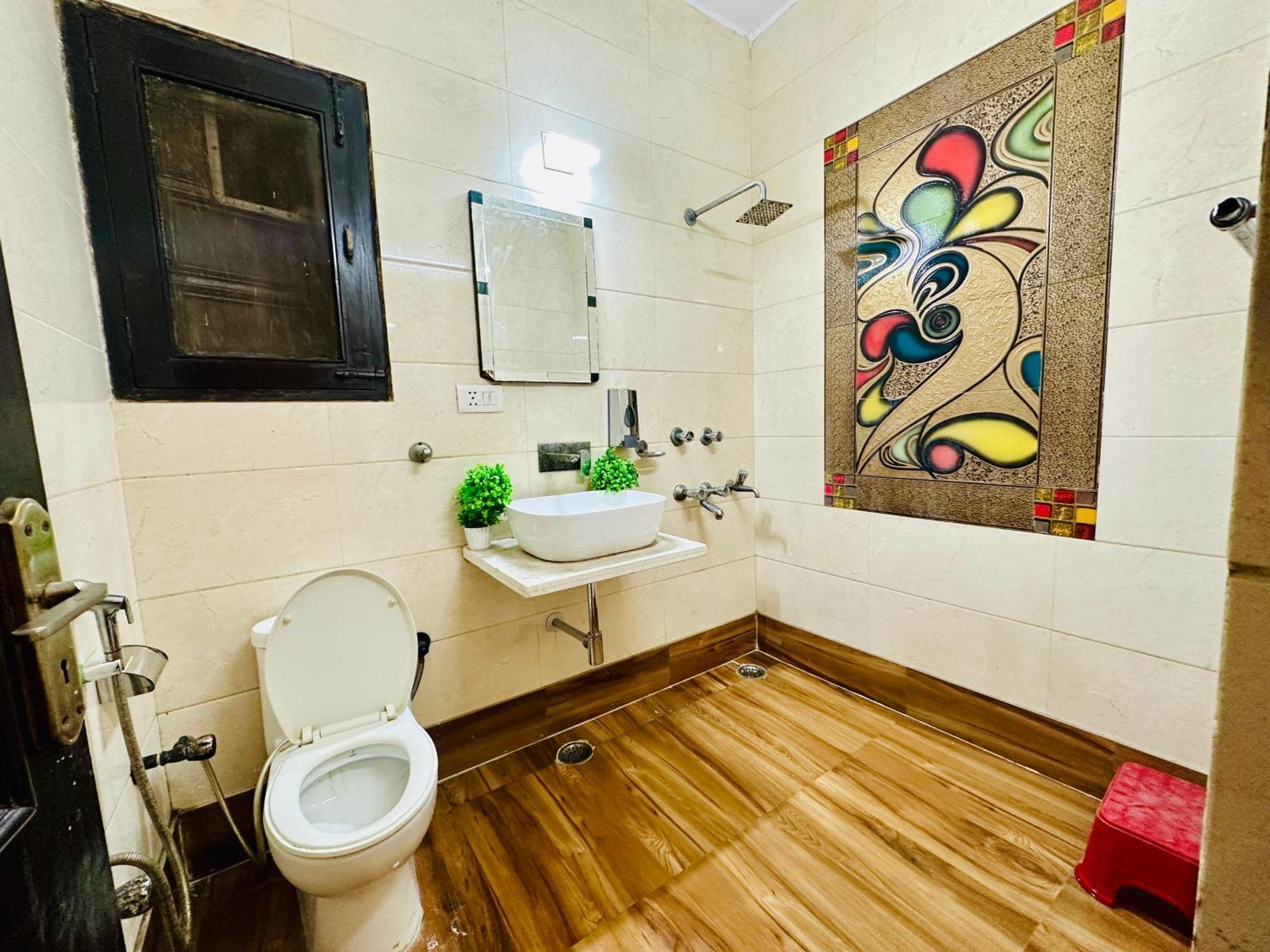 The White Scent-Near Noida Sector 18 Metro酒店 外观 照片