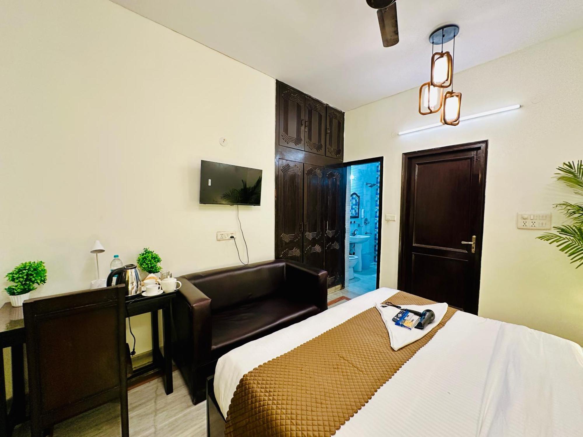 The White Scent-Near Noida Sector 18 Metro酒店 外观 照片