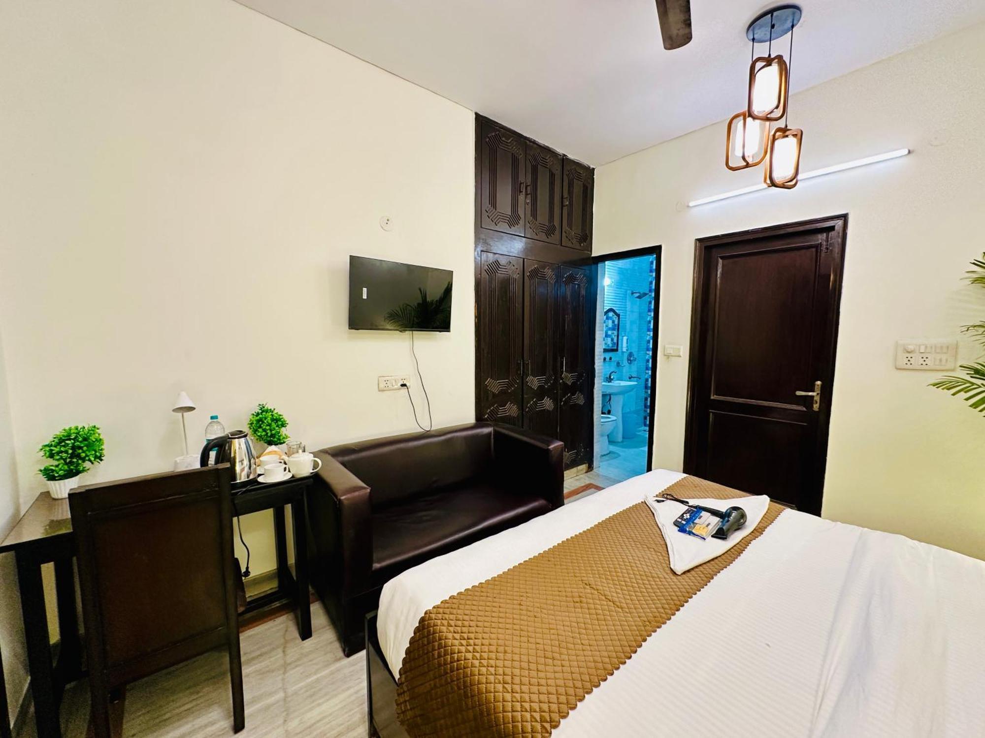 The White Scent-Near Noida Sector 18 Metro酒店 外观 照片