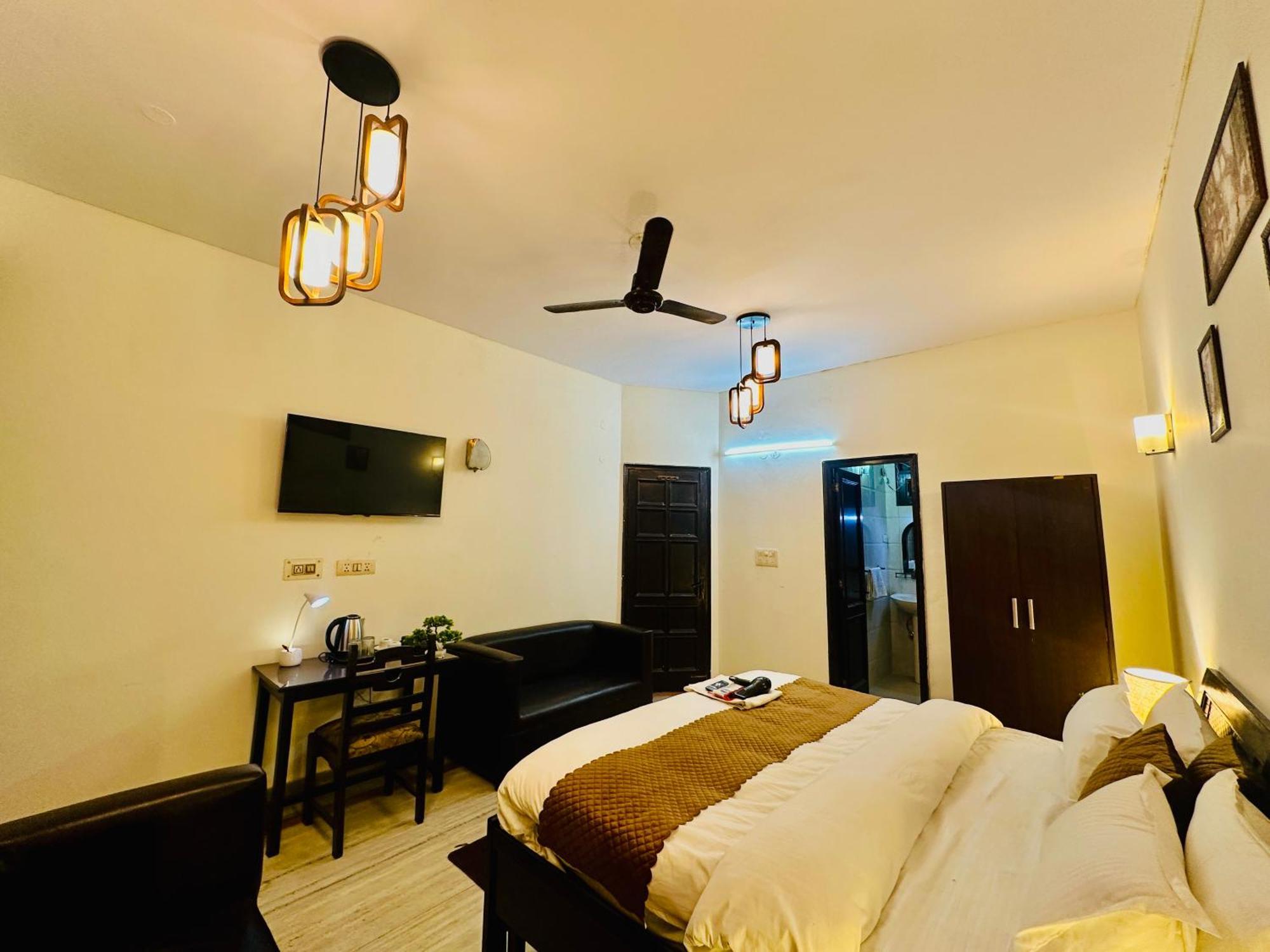 The White Scent-Near Noida Sector 18 Metro酒店 外观 照片
