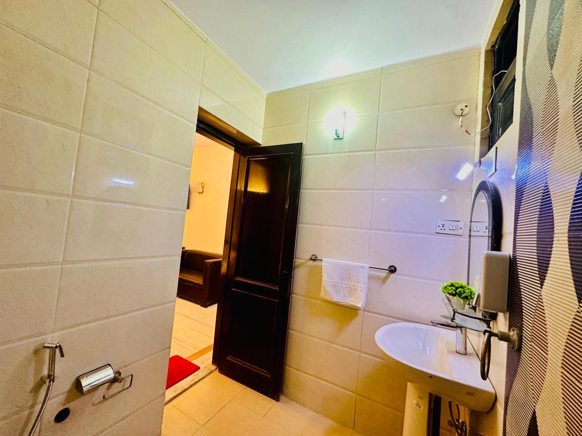 The White Scent-Near Noida Sector 18 Metro酒店 外观 照片