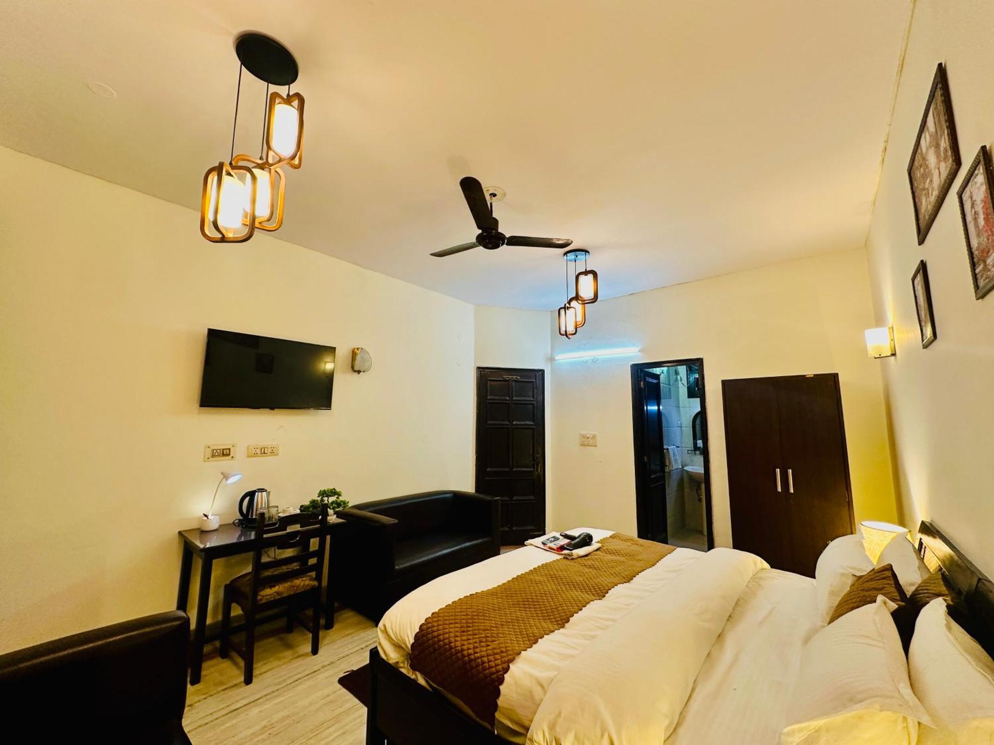 The White Scent-Near Noida Sector 18 Metro酒店 外观 照片